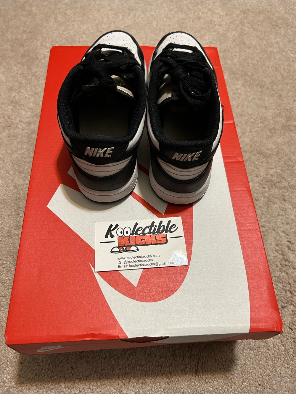 Nike Dunk - Picture 3 of 5